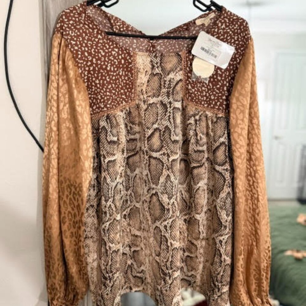 ODDI | Large | "Running into your arms"| multi top